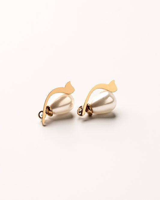 Calligraphed Initial Earring م