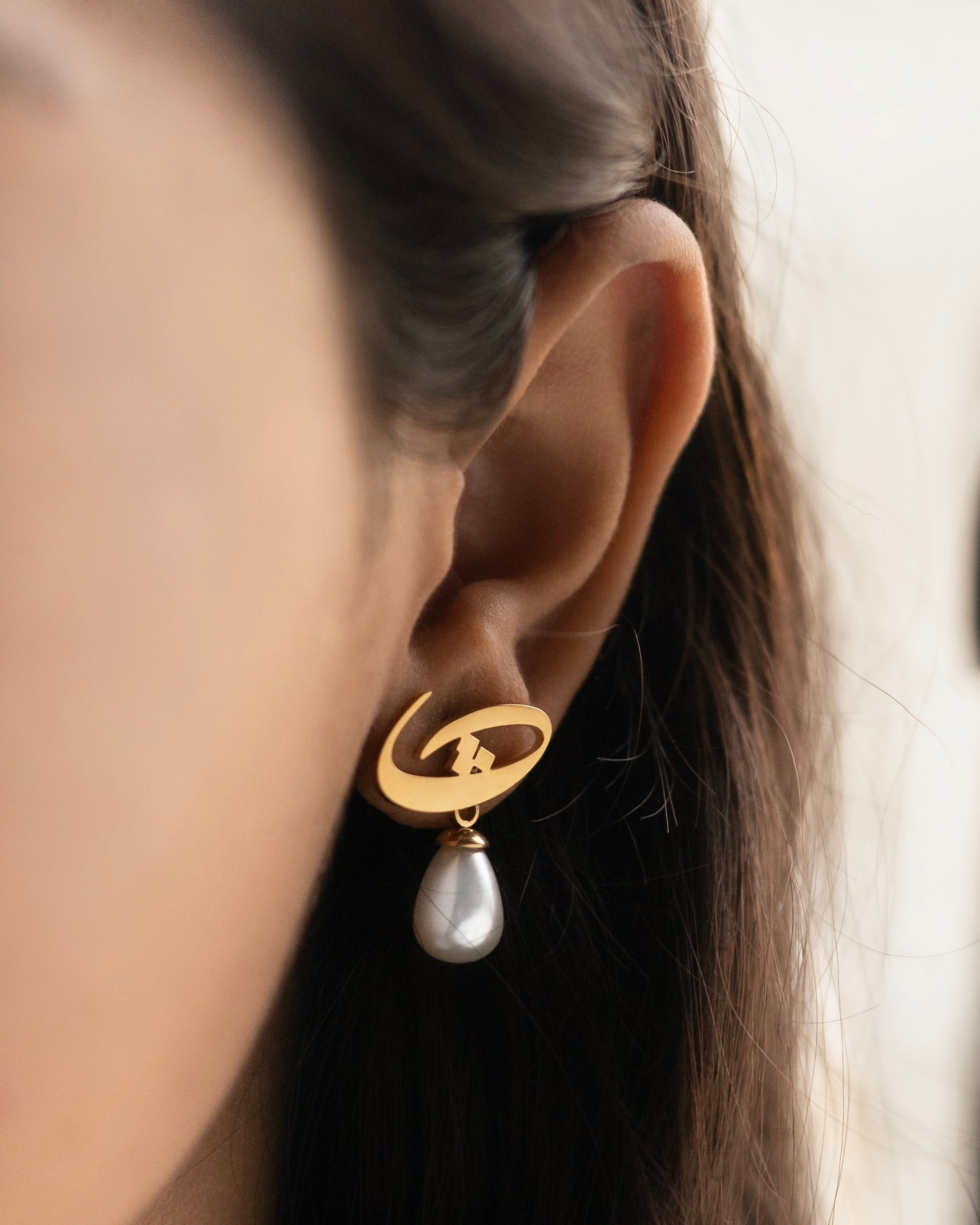 Calligraphed Initial Earrings ث