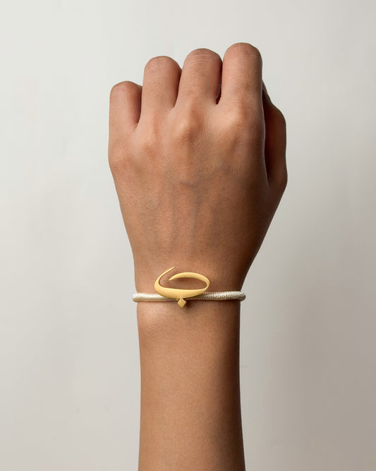 String Initial Bracelet ب