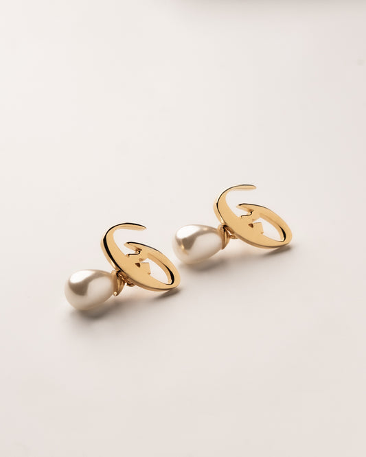 Calligraphed Initial Earring ث