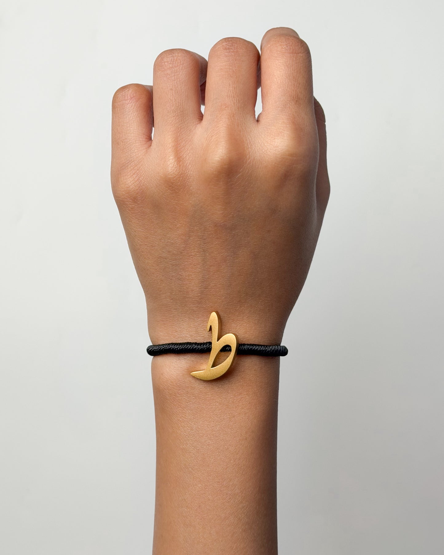 String Initial Bracelet ط