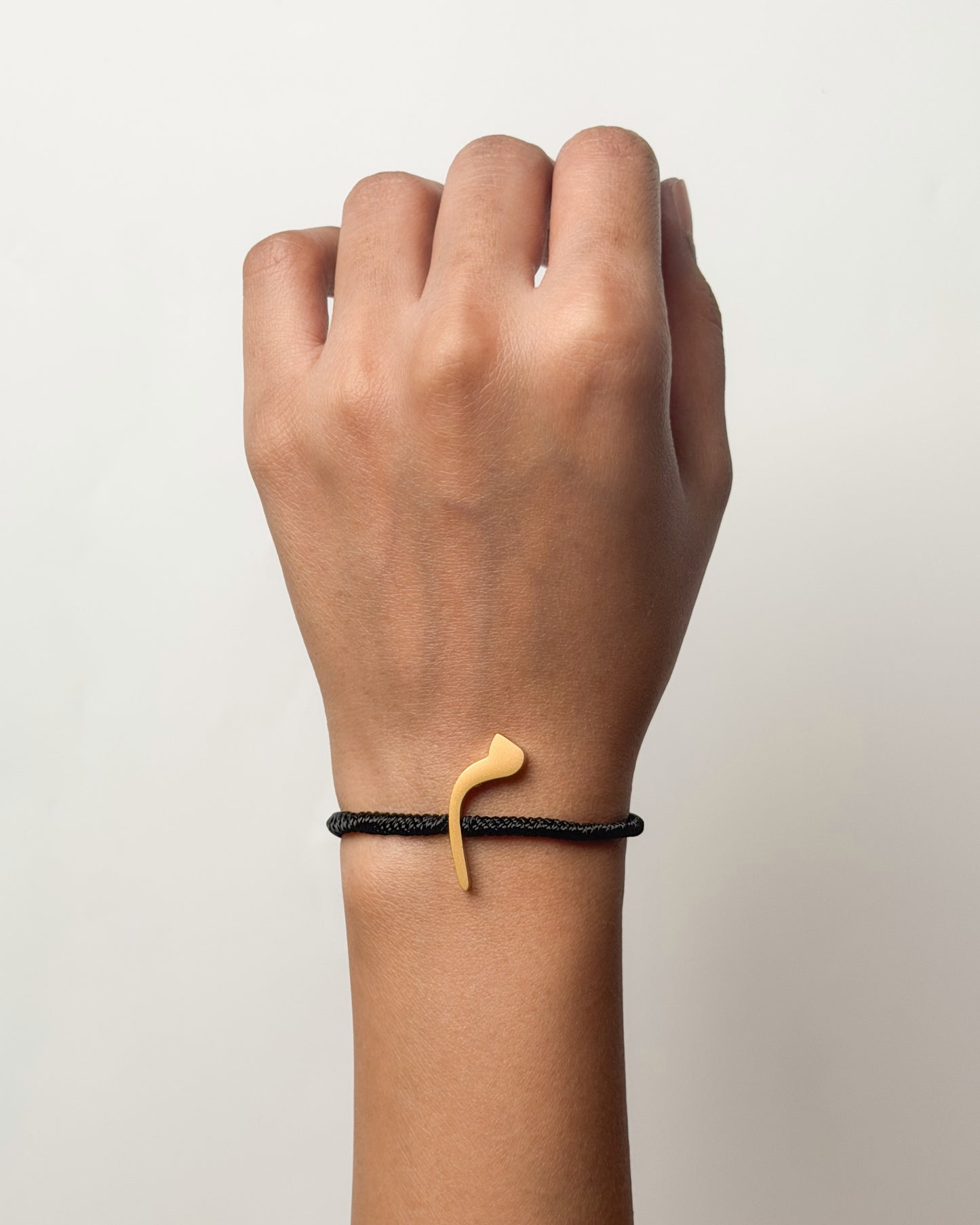 String Initial Bracelet م