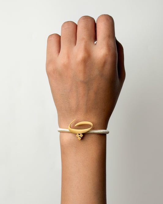 String Initial Bracelet پ