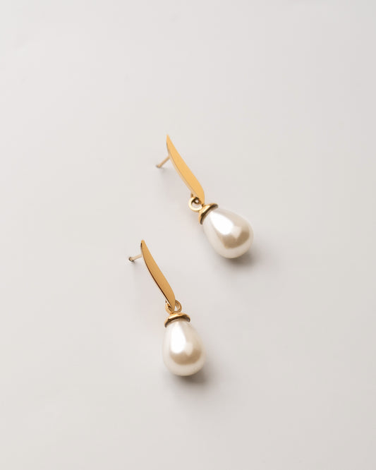 Calligraphed Initial Earring ا