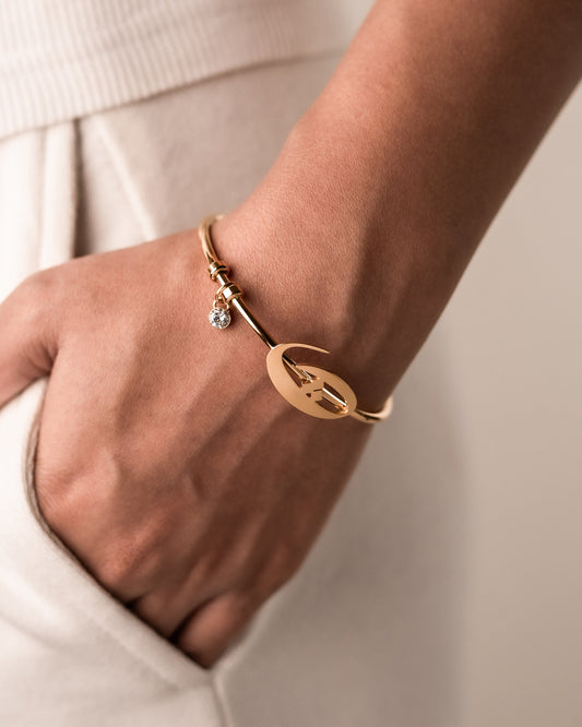 Initial Cuff ث